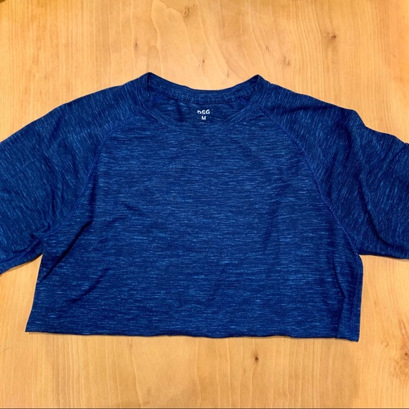 ✨ Blue Athletic Performance T-Shirt - Picture 2 of 4